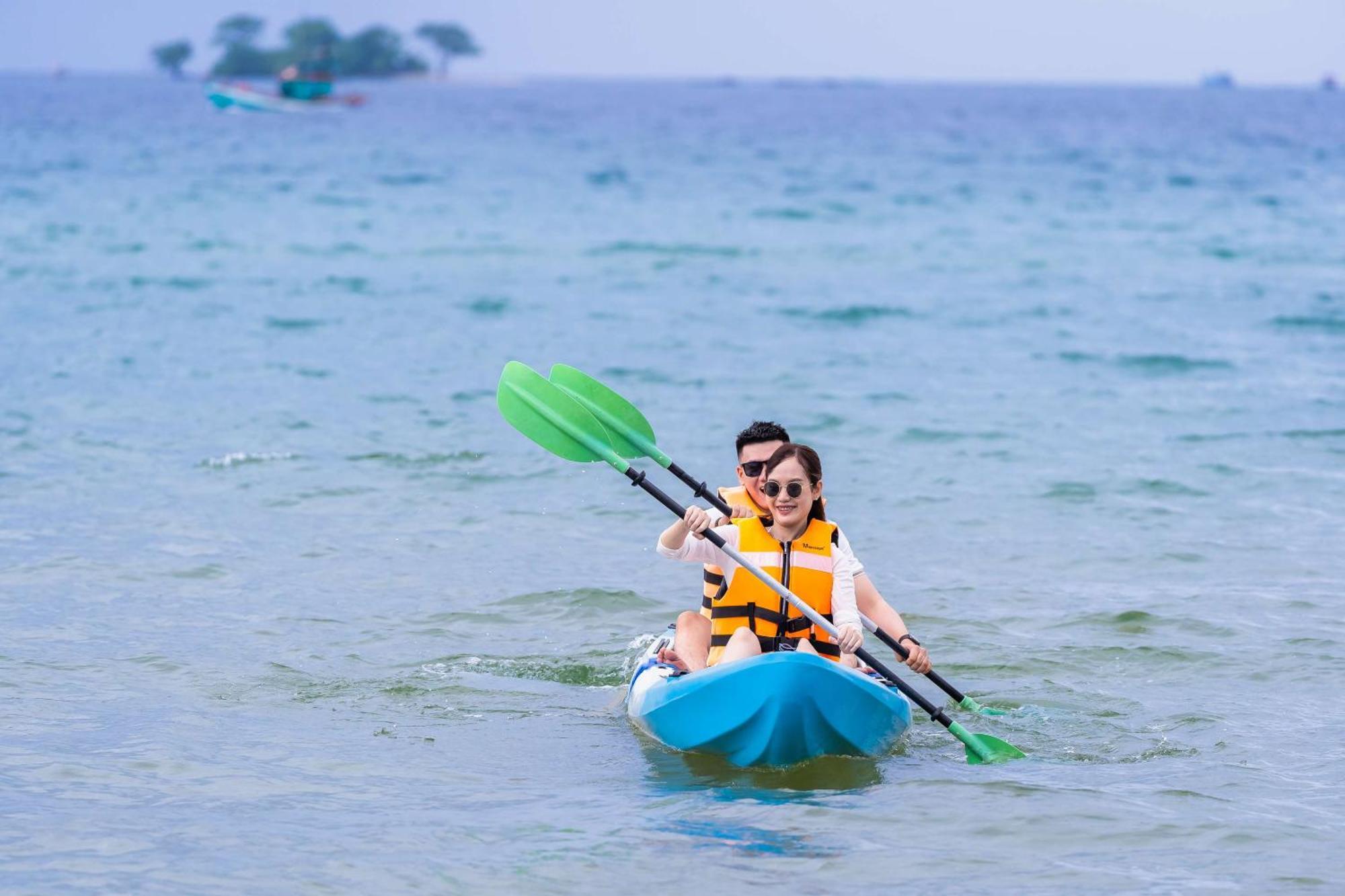 Radisson Blu Resort Που Κουόκ Εξωτερικό φωτογραφία Kayaking in Pattaya