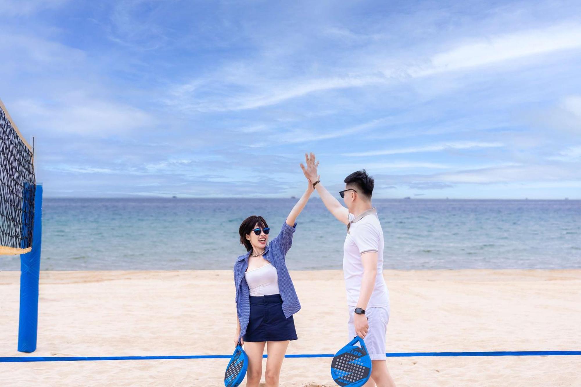 Radisson Blu Resort Που Κουόκ Εξωτερικό φωτογραφία A high five
